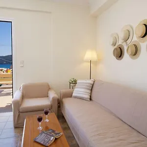 Holiday home House Of Hats - Next To The Coast -, Karavomylos